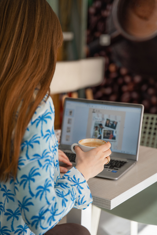 Holiday assistant in Spain